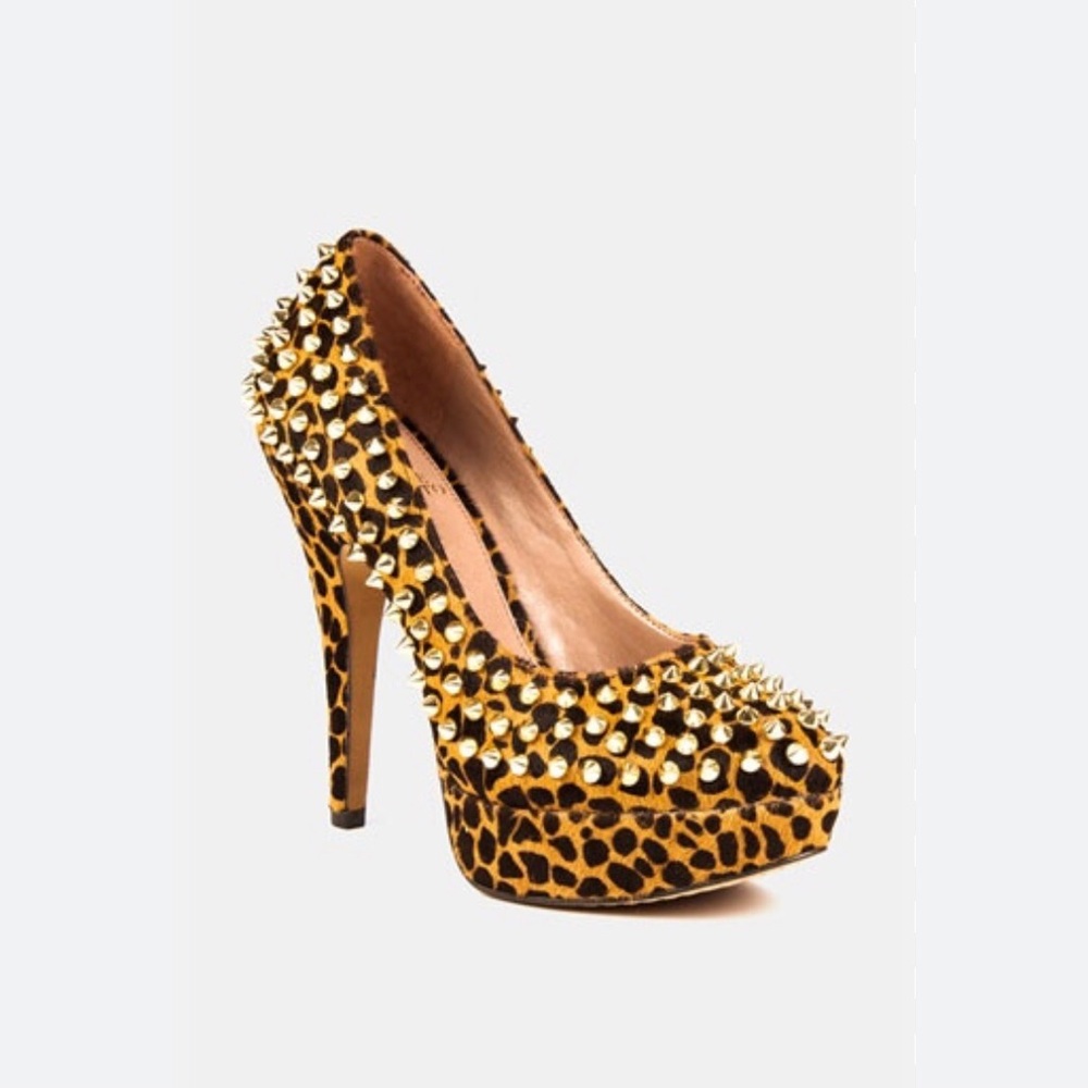Vince Camuto Leopard Print Calf Hair Gold Studs Platform Heels Womens Sz 6